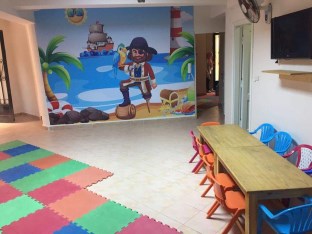 bird-house-language-nursery في 