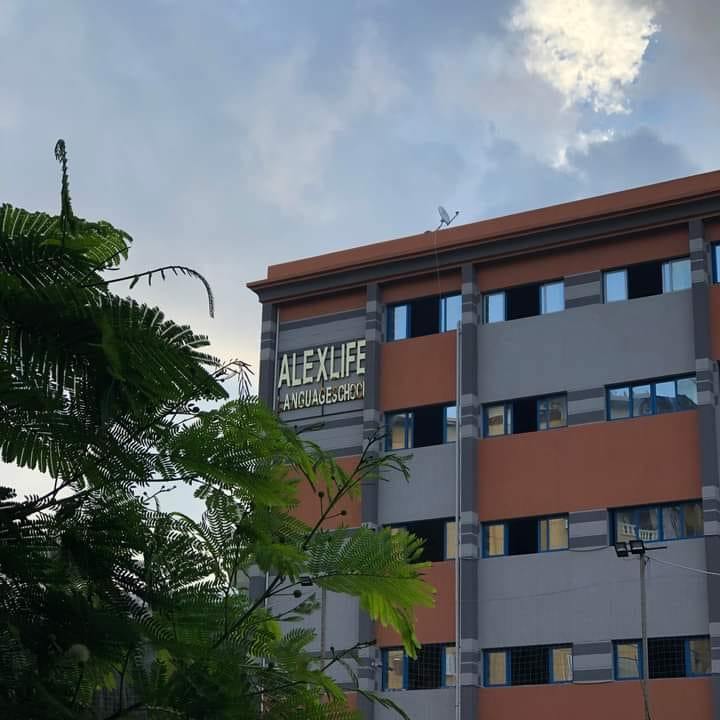 Alex life language school